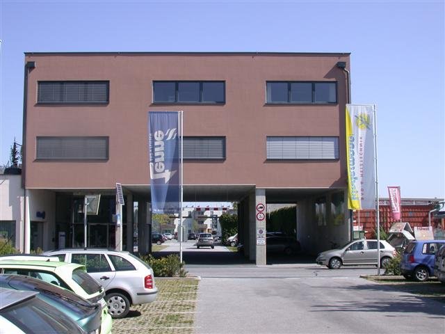 background Image Kindermannzentrum